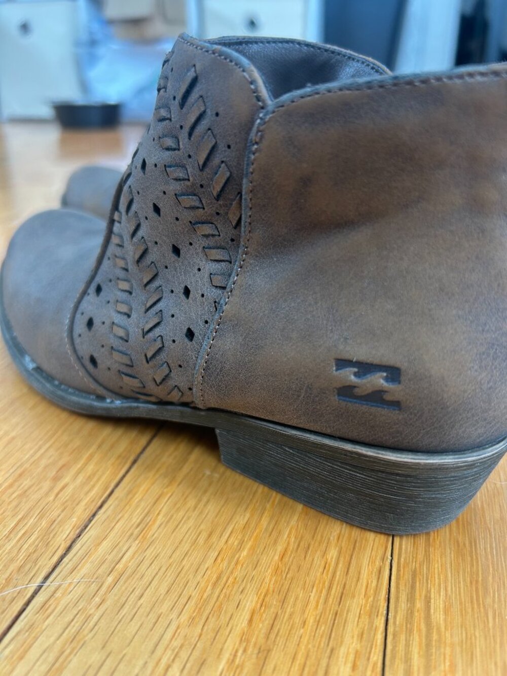 Billabong Brown Ankle Booties 6.5